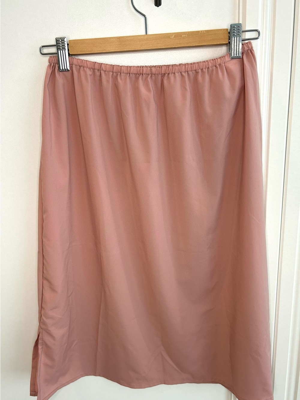 Uniqlo slip style skirt Elastic Waist Midi Skirt in Dusty Rose